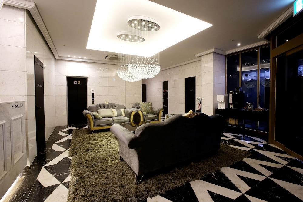 Cullinan Hotel 3*
