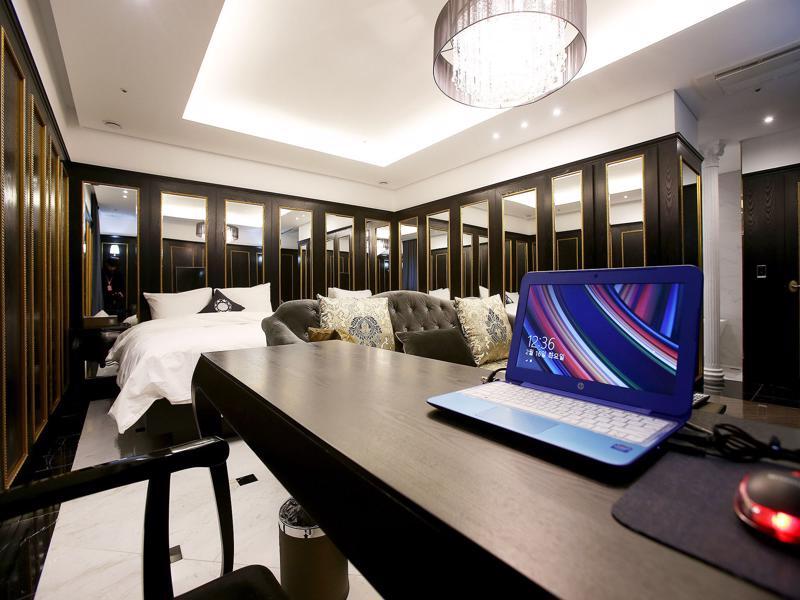 Hotel Cullinan 3*