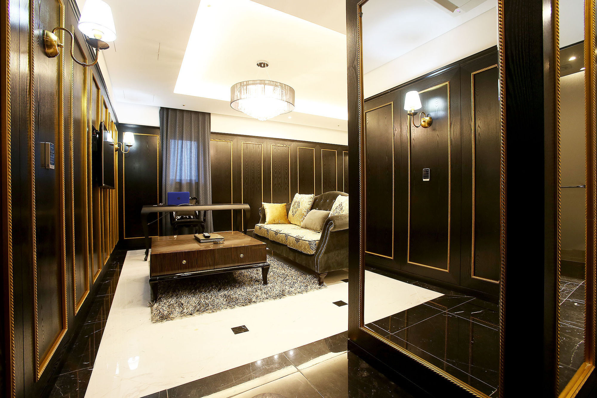 Hotel Cullinan 3*