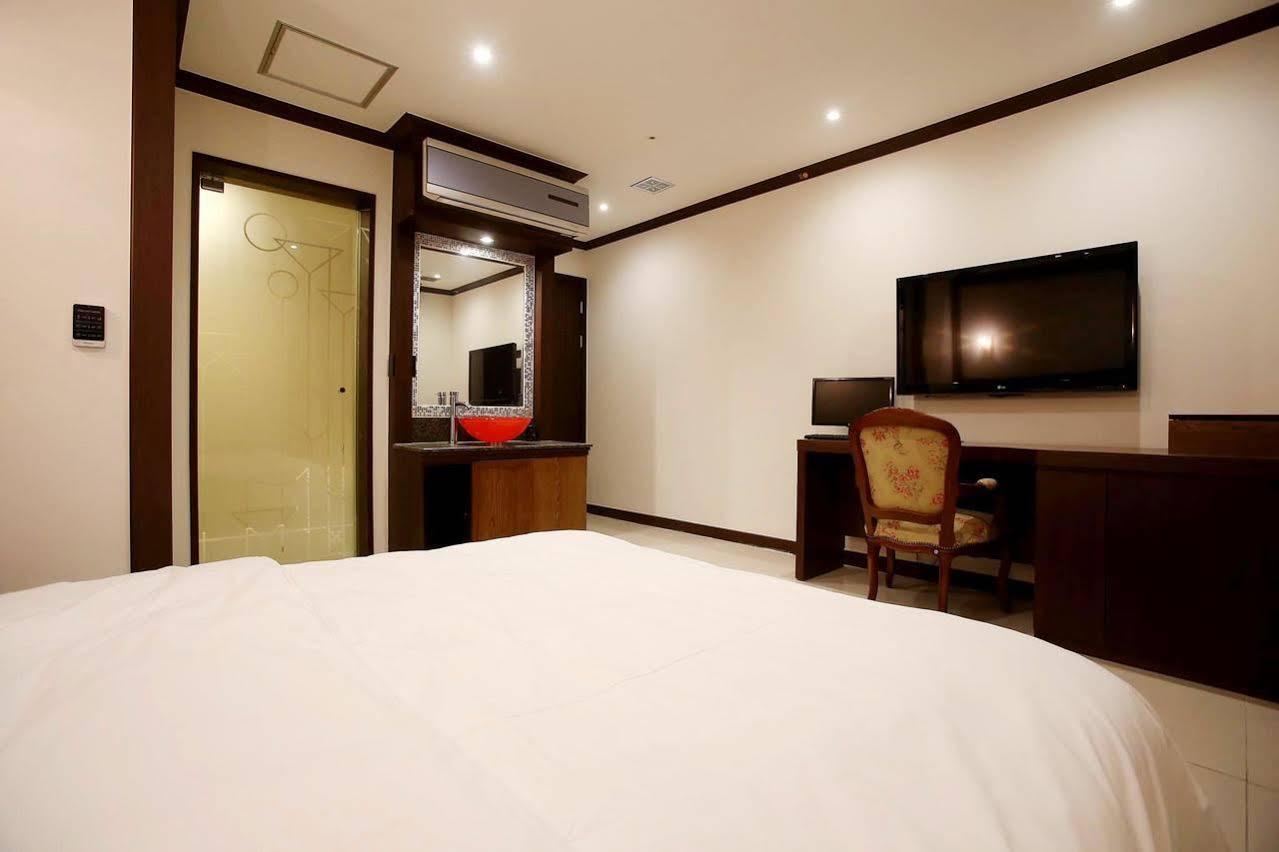 Cullinan Hotel 3*
